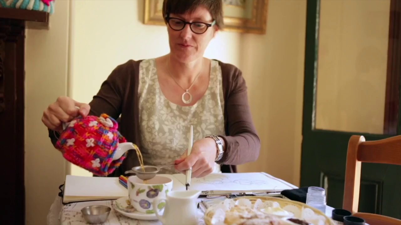 Urban Sketcher Liz Steel in Sketchbook Skool