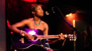 Amaru singing Without You