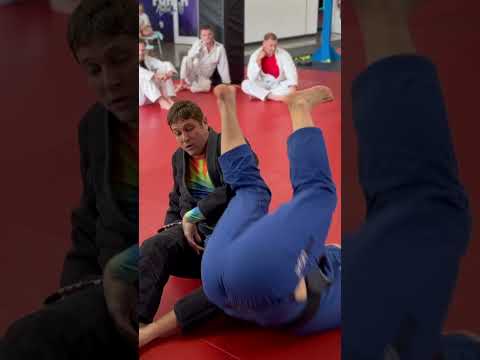 Omoplata Sweep Re-Roll Omoplata #bjj #jiujitsu #brazilianjujitsu #omoplata #openguard