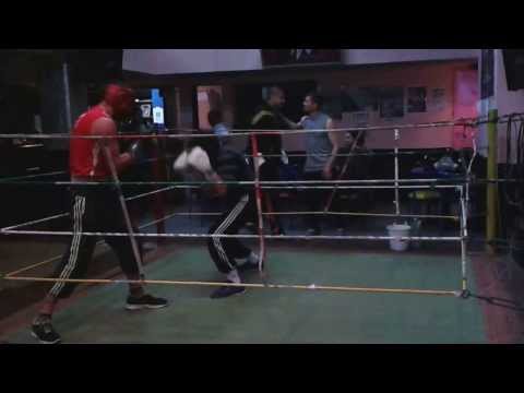 Guanteo en Champion Box.