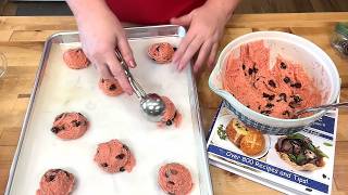 I Can't Stop Making These Valentine Strawberry Cookies - They're Too Good!