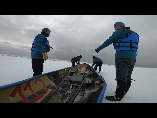 Les aventures d&rsquo;Élisabeth dans Charlevoix: le canot à glace