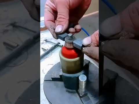 Motor Armature supply through carbon brush