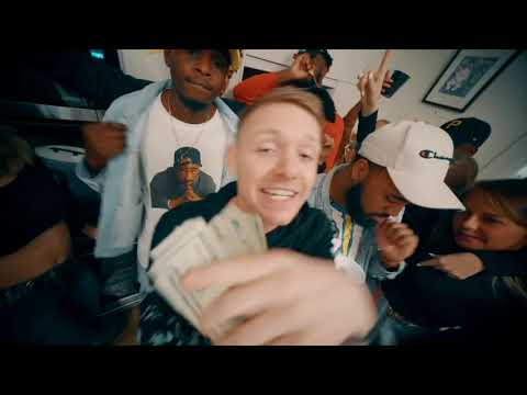 Exquisite - Stack it Up | shot by @lunarthought