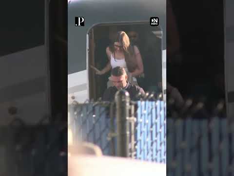 Flávio Bolsonaro e família pousam nos EUA