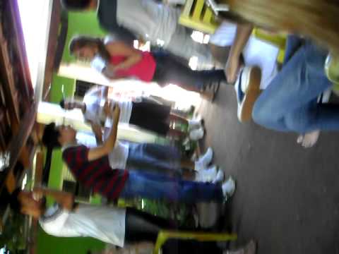 Calouras desfile UFMS 3