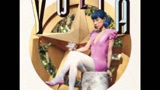 MADEMOISELLE YULIA - TOUCH ME