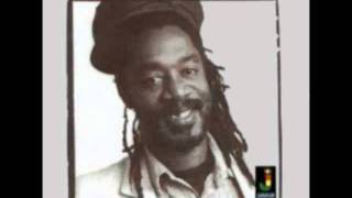 Barry Brown - Don't Do Nothing Wrong