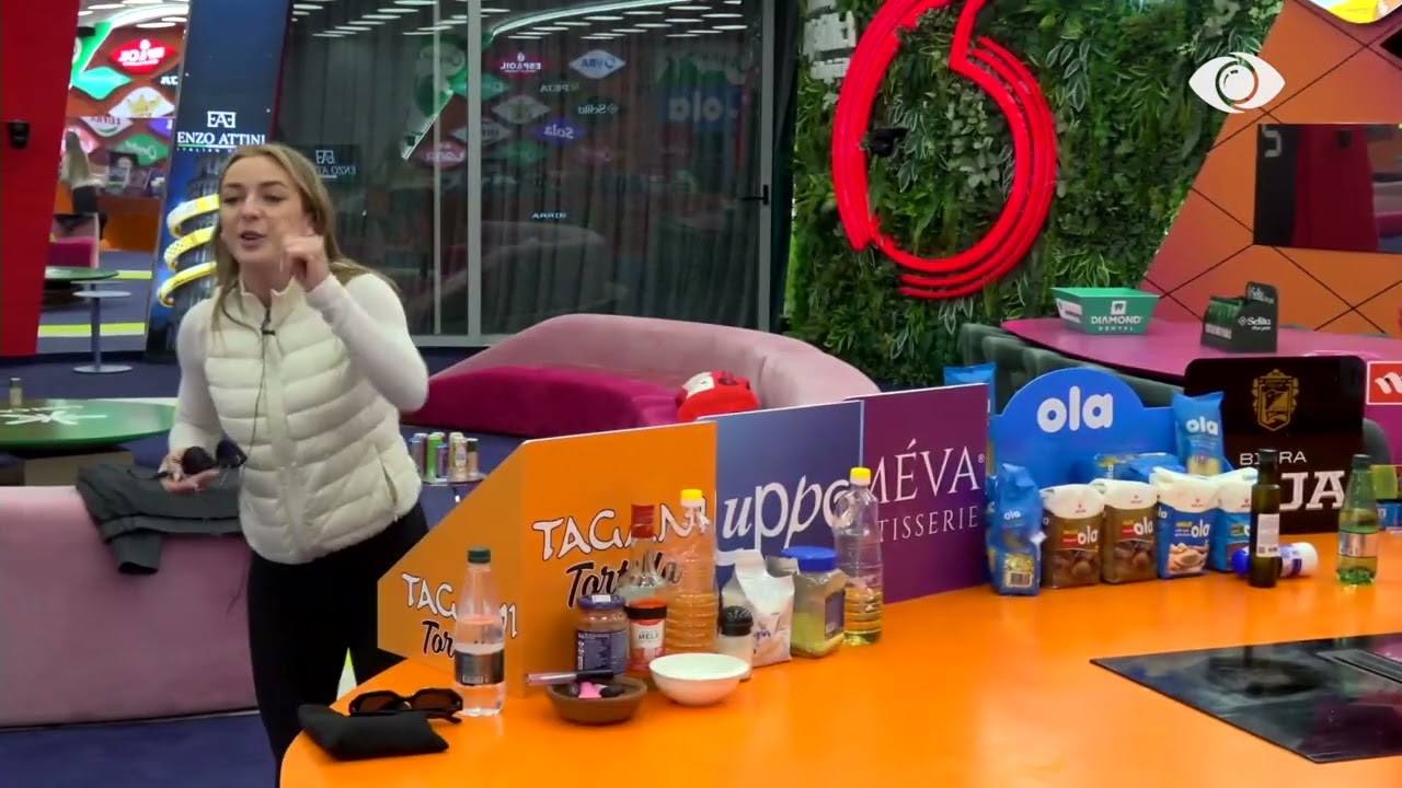 Nuk ke personalitet ti/ Juela-Shëndritit: S'ke guxim të merresh me Rogertin