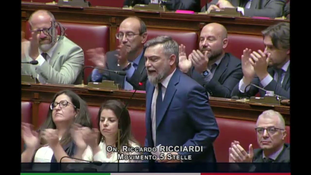 RICCIARDI CONTRO MELONI: "HAI SCOMMESSO SU TRUMP E IL SOVRANISMO STA SVENDENDO L'ITALIA AI FONDI USA