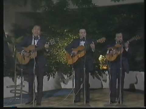 TRIO LOS  SANTOS (LINDA)