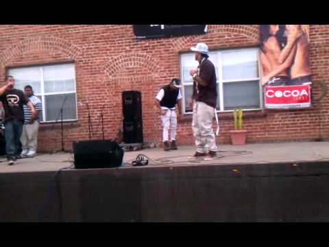 DaGogettas at Cannery Row festival