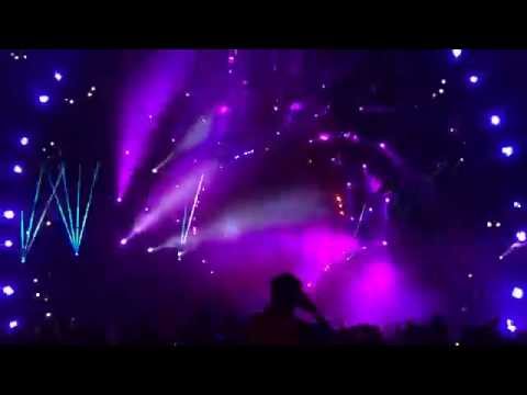 Kaskade drops Swedish House Mafia - Leave The World Behind (Cobra Effect Boot) live at ultra 2014