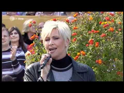 Wie Ist Es Sie Zu Lieben - Claudia Jung