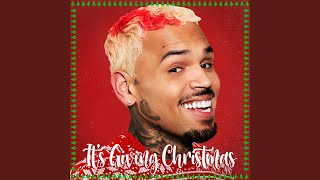 Musik-Video-Miniaturansicht zu It's Giving Christmas Songtext von Chris Brown