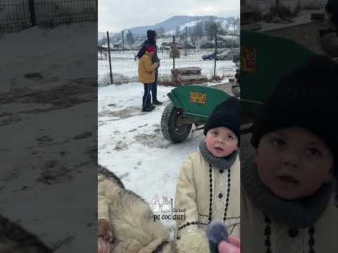 🤲 La „Parada Ciobănescului de Bucovina” de la #Stulpicani, județul #Suceava.