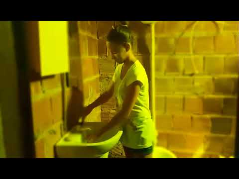 Foi escovar os dentes com sabão e olha no que deu