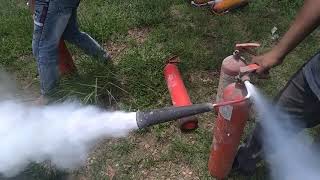CO2 fire extinguisher refilling process