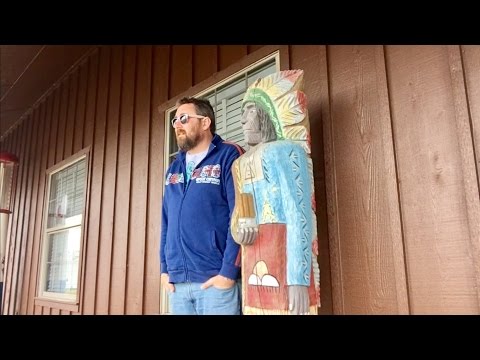 TDW 1673 - Watching The World Go By