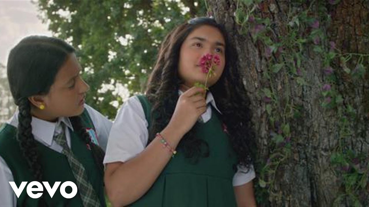 Dil Kaagzi Mera Lyrics | Gippi | Neeti Mohan | Vishal Shekhar