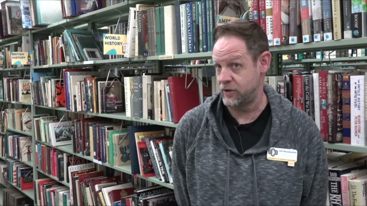 Chambers Library Hosts Book Sale
