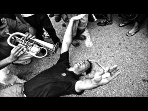 Dule Damljanovic i Mica Petrovic-Razvio se ruzmarin u travi