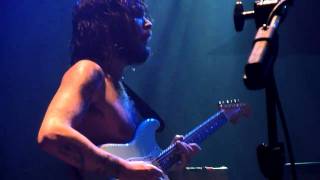 All the Way Down - Biffy Clyro (Gramercy Theatre, NYC, 2/12/11)