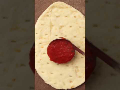 Naan Pizza And The Best No Cook Pizza Sauce