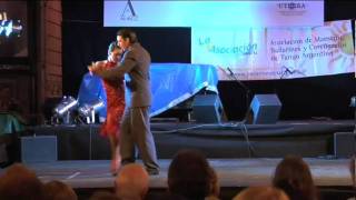 Día Nacional del Tango (2010): bailan Verónica Lena y Marcos Pereyra