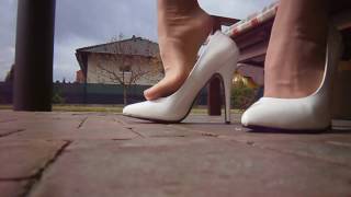 Download lagu White heels mp3 Download lagu White heels mp3