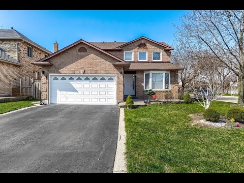 2 Regal Drive, Hamilton Home for Sale - Real Estate Properties for Sale