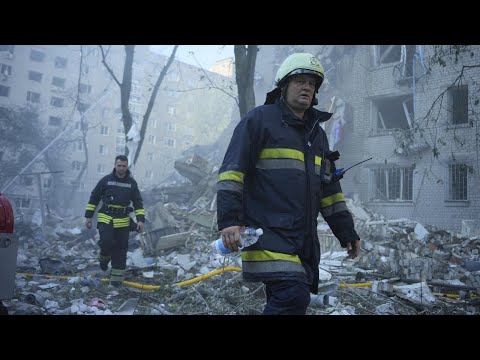 Russia unleashes major attack in Ukraine, kills at least 17