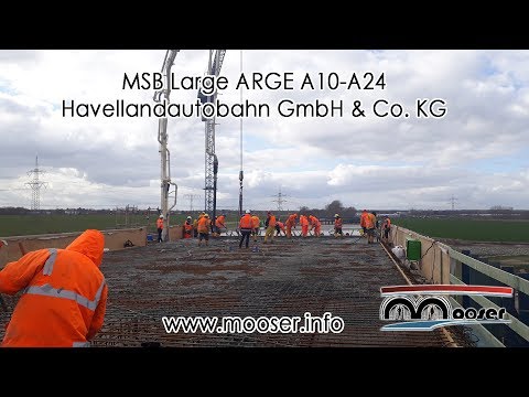 Die RüMoo MSB Large Rüttelbohle auf der ARGE A10/A24 Havellandautobahn Habau / BAM / W&F