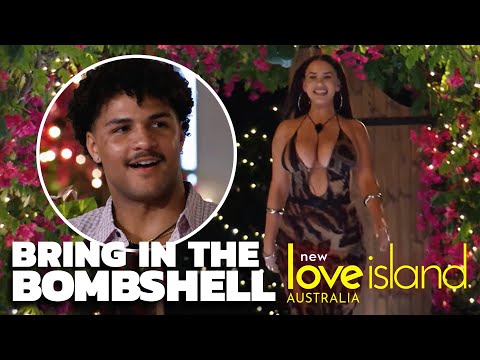 Girls Panic As New Bomb Enters | Love Island Australia 2025