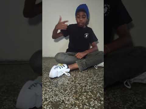 Emblema Mc - freestyle (Deletreo con vocales)