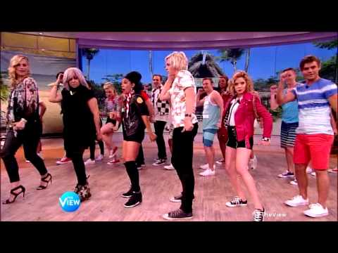 'Teen Beach 2' Cast Dances with Raven Symoné