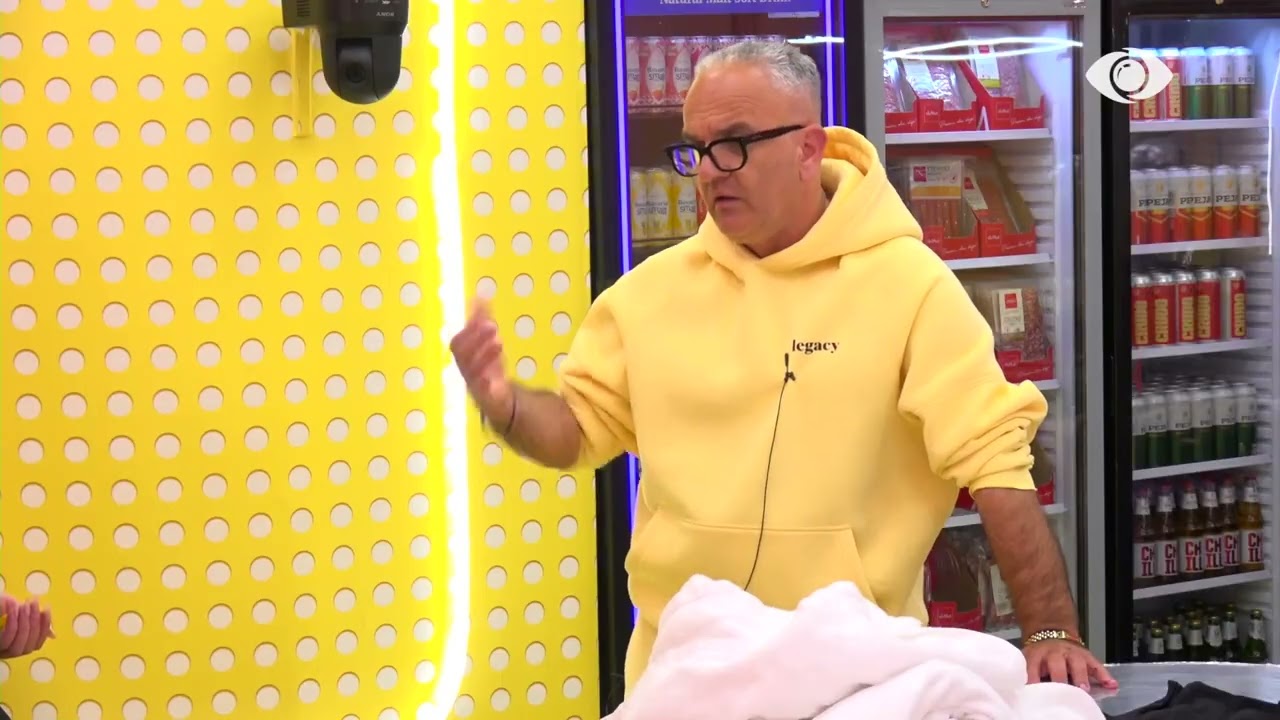 Unë kam dashur edhe kam folur me ty/ Nikol diskuton me Artanin: Unë nuk manipulohem nga askush