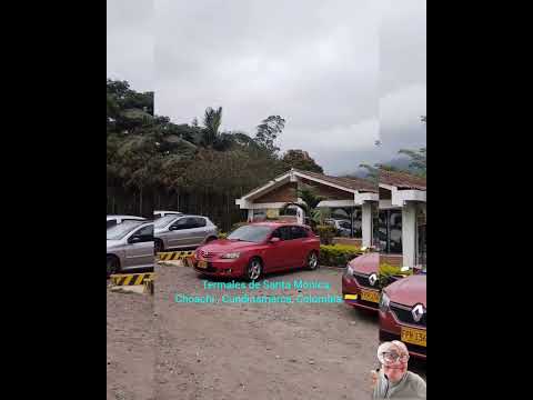 El parqueadero en los termales de Santa Mónica en Choachi, Cundinamarca, Colombia 🇨🇴