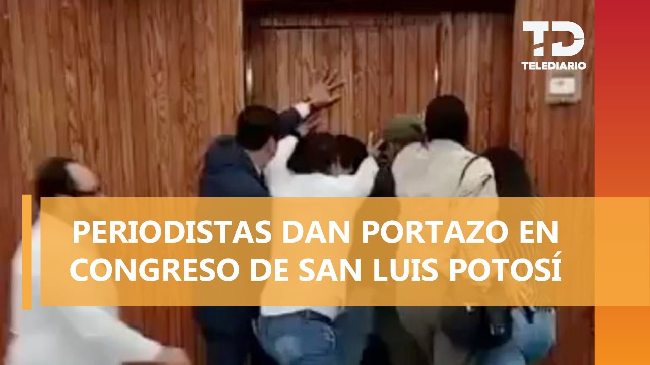 Irrumpen en sesión del Congreso potosino para exigir respeto a la libertad de expresión