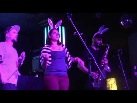 Xandepic live Drum n Bass - 'Unhinged' live @ 24 Moons Bar Melbourne Australia