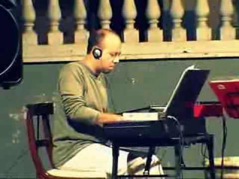 download lagu mp3 mp4 Enzo Orefice, download lagu Enzo Orefice gratis, unduh video klip Enzo Orefice