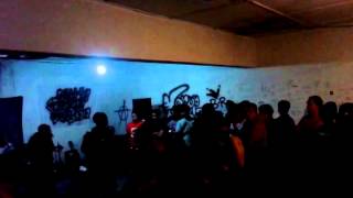 Download lagu SEKUMPULAN ORANG GILA - GRENADE 1 mp3 Download lagu SEKUMPULAN ORANG GILA - GRENADE 1 mp3