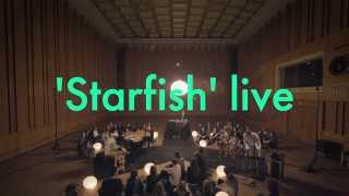Aron Ottignon performing 'Starfish' live
