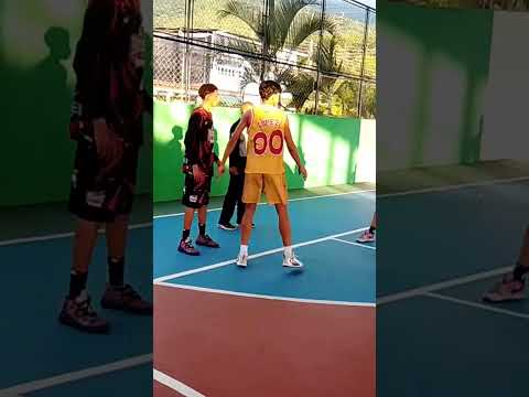 1er Cuarto del Amistoso entre  Dorados de Monay  y Rockets de Pampanito. #trujillo #baloncesto 🏀
