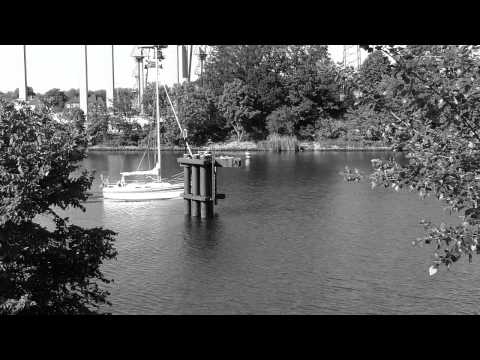 SwedenClub - The world is an orange (Piano-ballad)