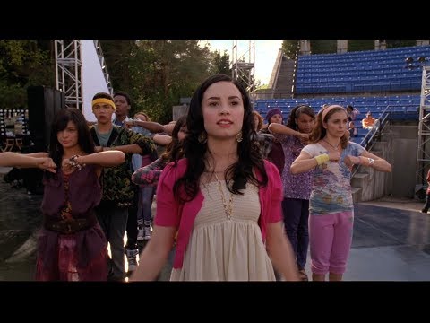 20 фильмов похожих на Camp Rock 2 Отчетный концерт  2010. Молодежные фильмы про подростков и школу