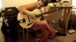 Pierre Bensusan playing his new Greenfield archtop!