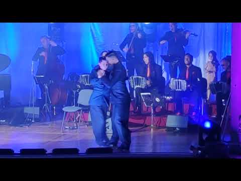 Tango: Cristian Cerezo & Wilson Munoz (Columbia) & La Juan D'Arienzo orchestra, Lusitango