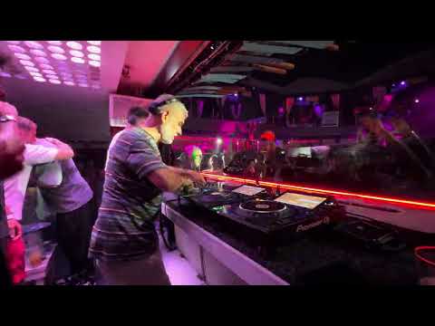 Beto Uña at Papagayo Beach Club - Tenerife, Canary Islands. Bastian Bux & Baum - About Us (Ext. Mix)