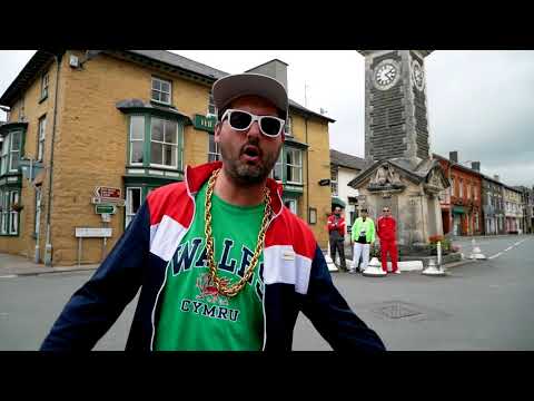 Goldie Lookin Chain - FEAR OF A WELSH PLANET